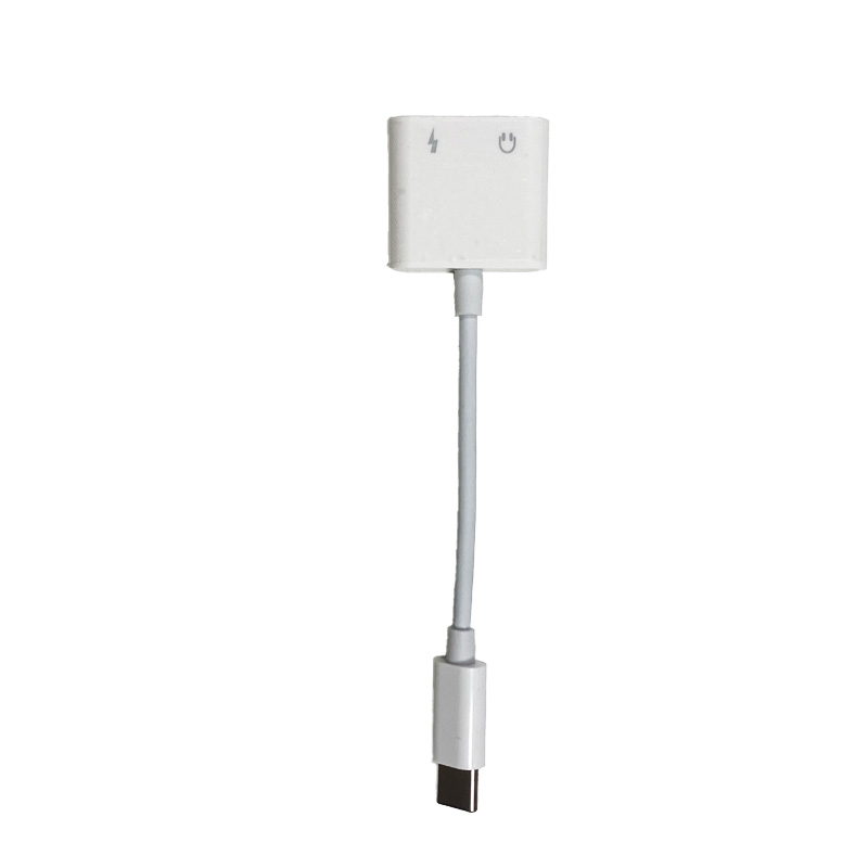 USB-C to 3.5mm jack adapter