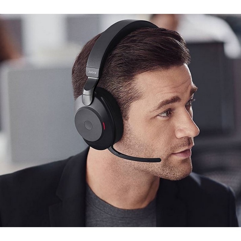 Jabra Evolve2 85: noise-cancelling headset for professionals