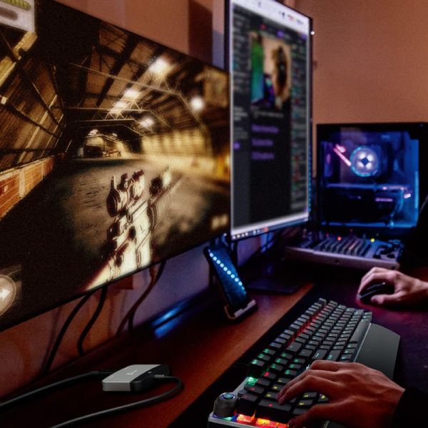 jcreate 8K USB-C to Dual HDMI Display Adapter