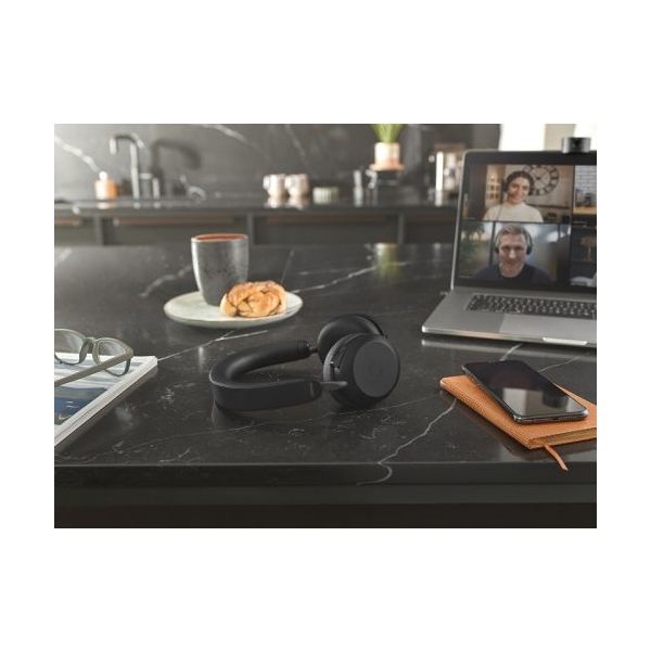 Jabra Evolve2 75 USB-A UC with charging base
