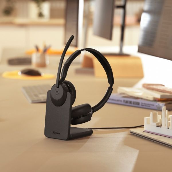 Jabra Evolve3 45 Duo USB-C MS + Stand