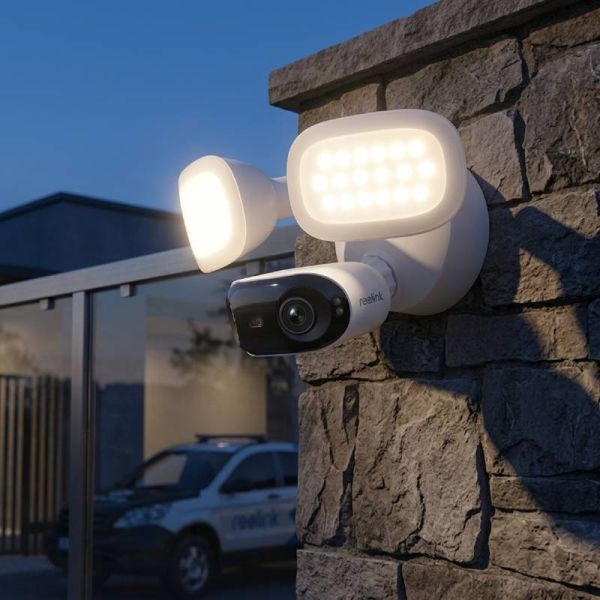 Reolink Elite Floodlight WiFi 4K Security Camera