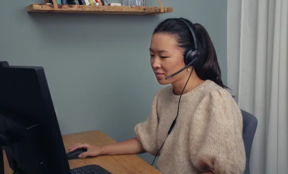 EPOS headset with microphone for business calls and video conferences